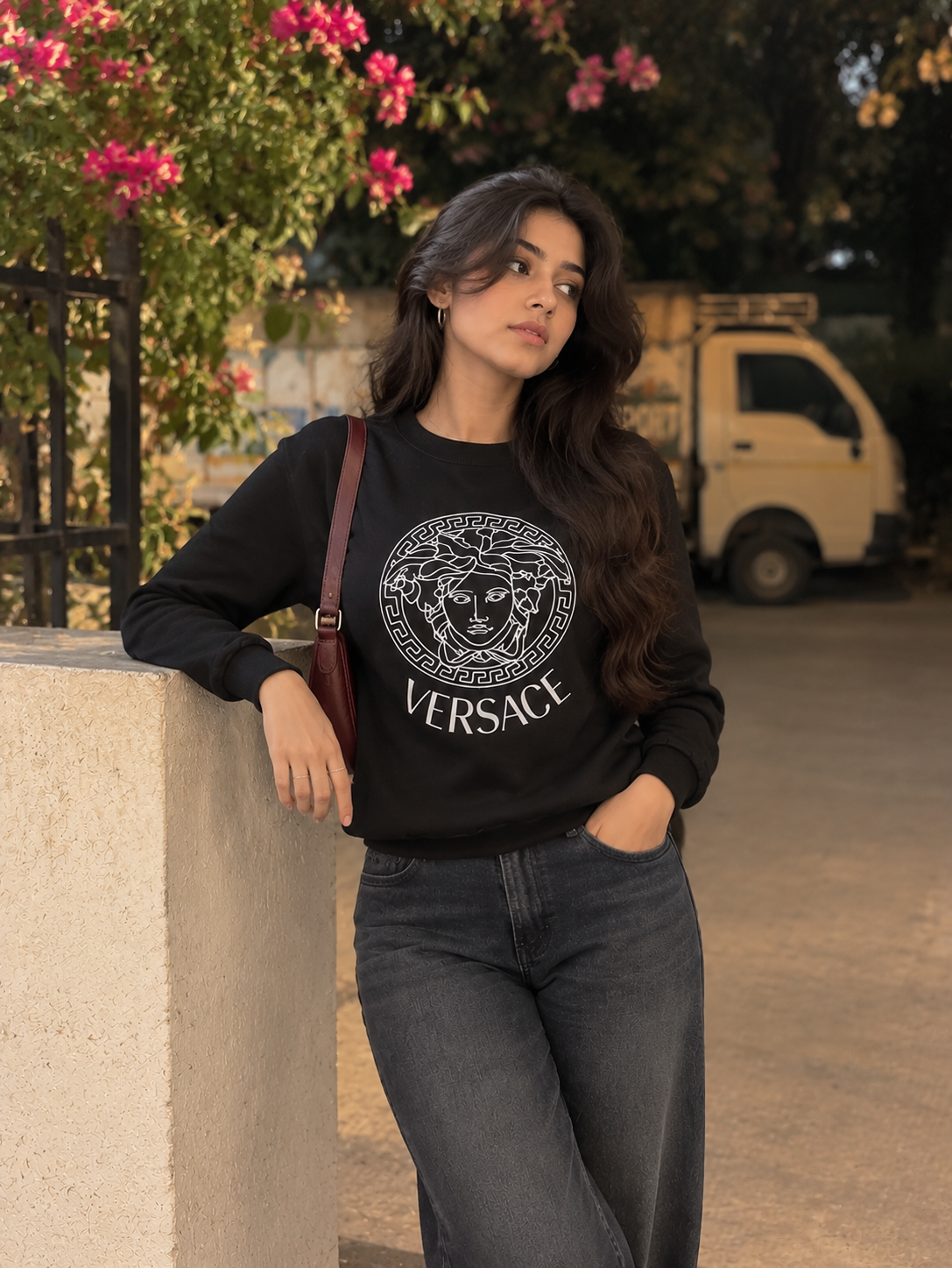 Medusa Royale Graphic Sweatshirt