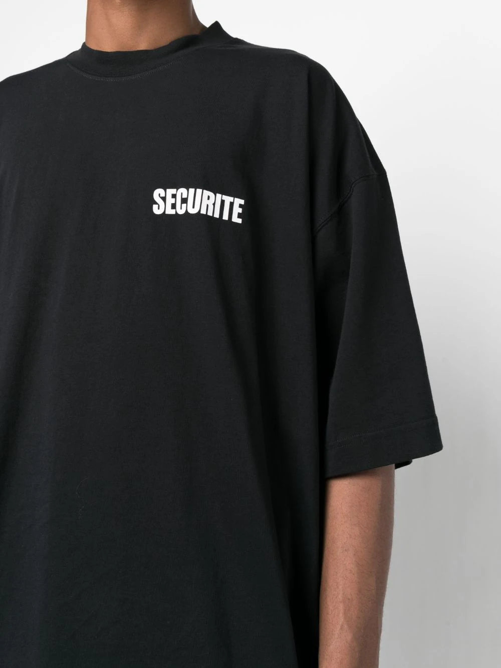 VETEMENTS Securite Black Oversized T-shirt