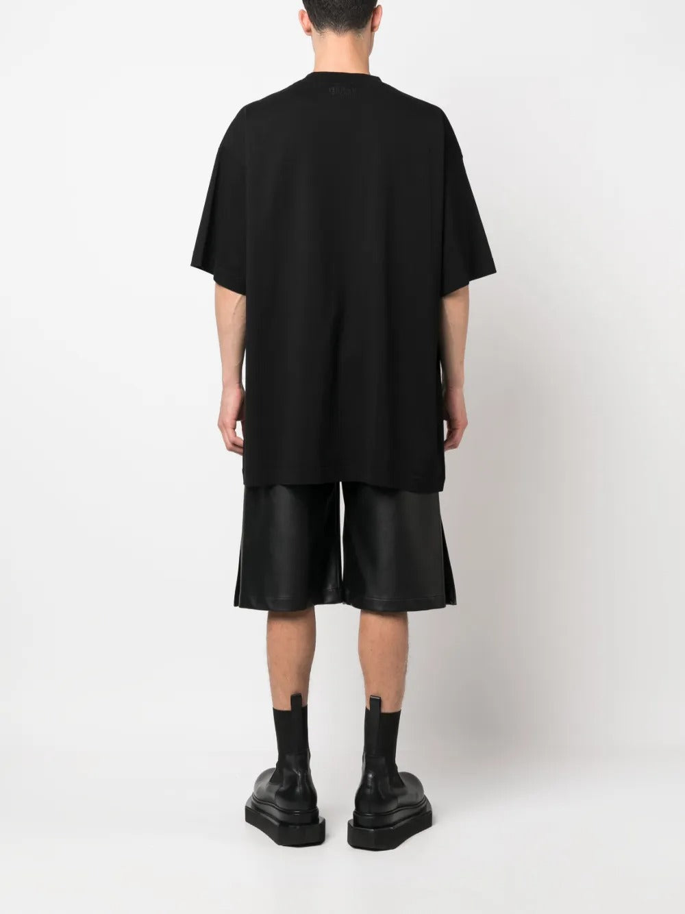 VETEMENTS logo-print T-shirt