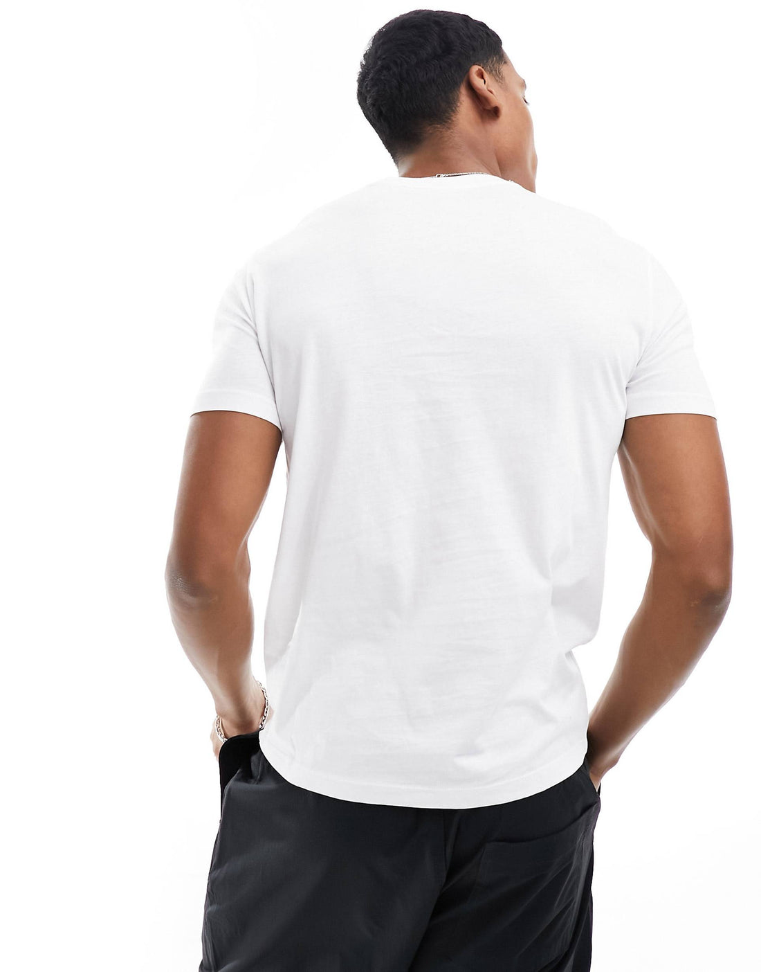 Chest logo regular fit t-shirt in white