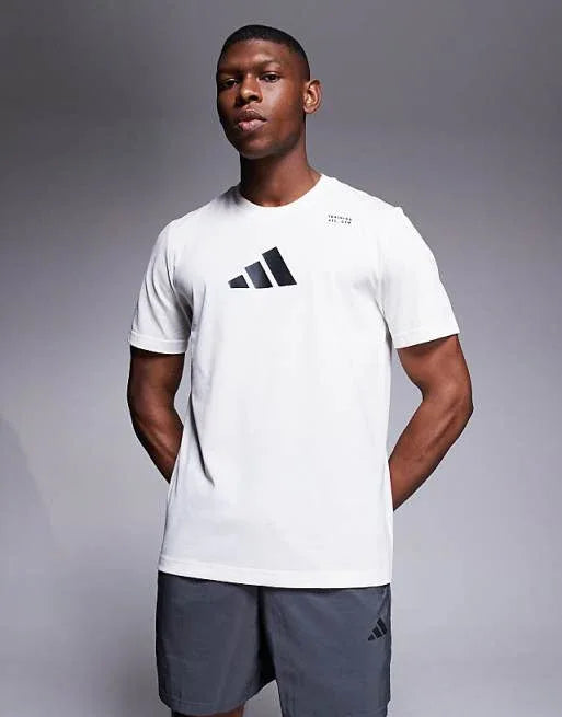 adidas Training t-shirt with graphic print in white – Be Yourself
