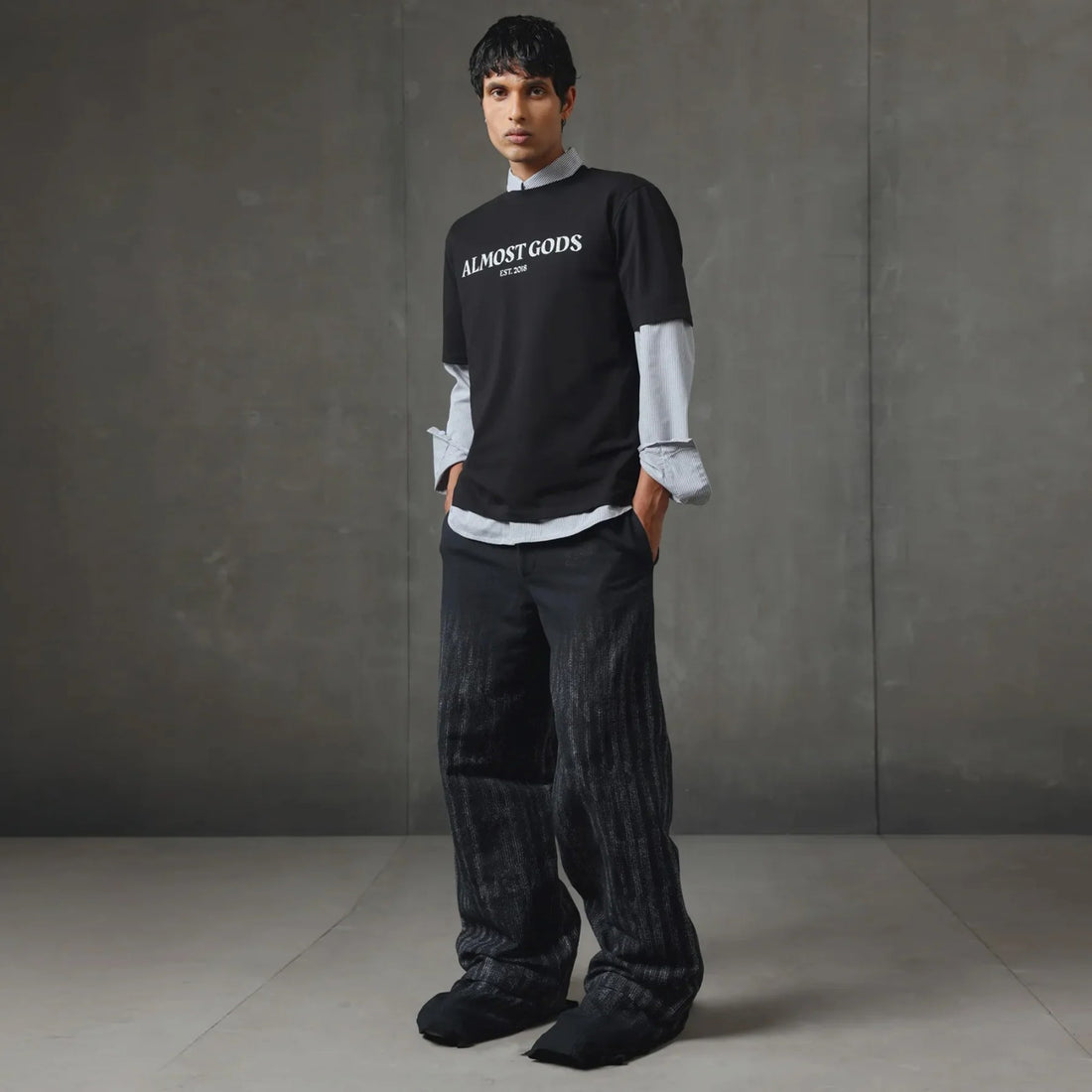 Cracked Logo Relaxed Oversized Tee