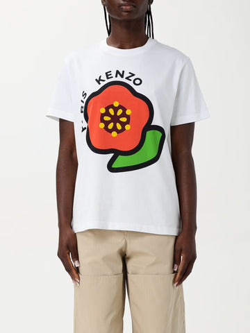 White T-shirt woman