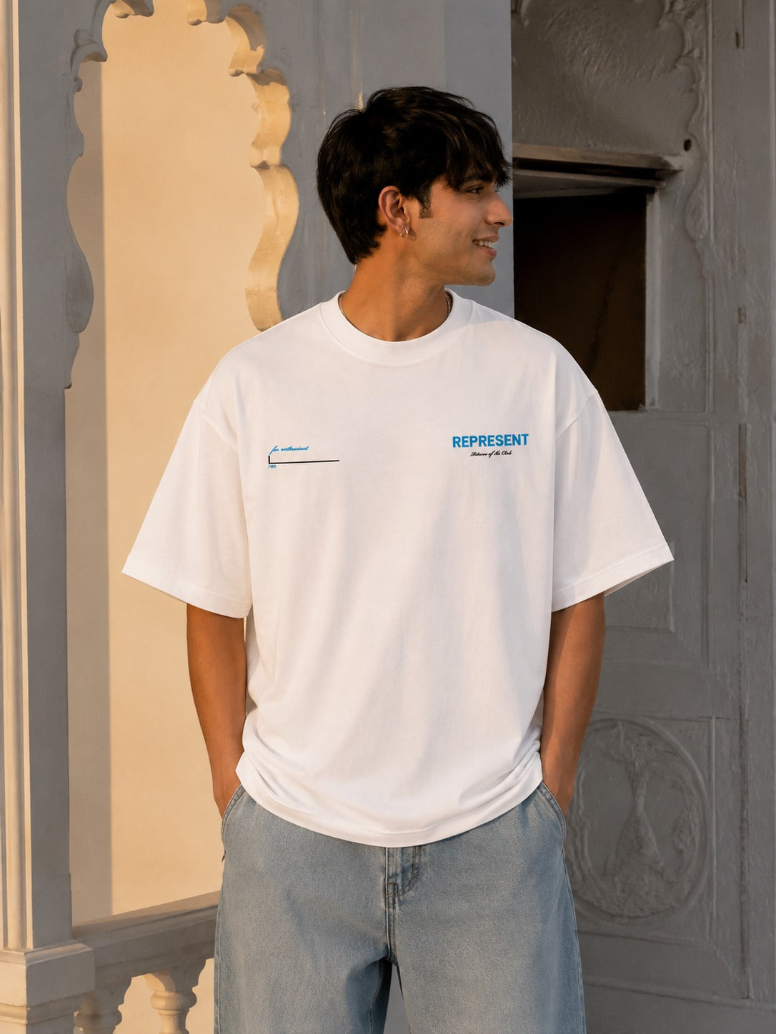 London Club Graphic Oversized Tee